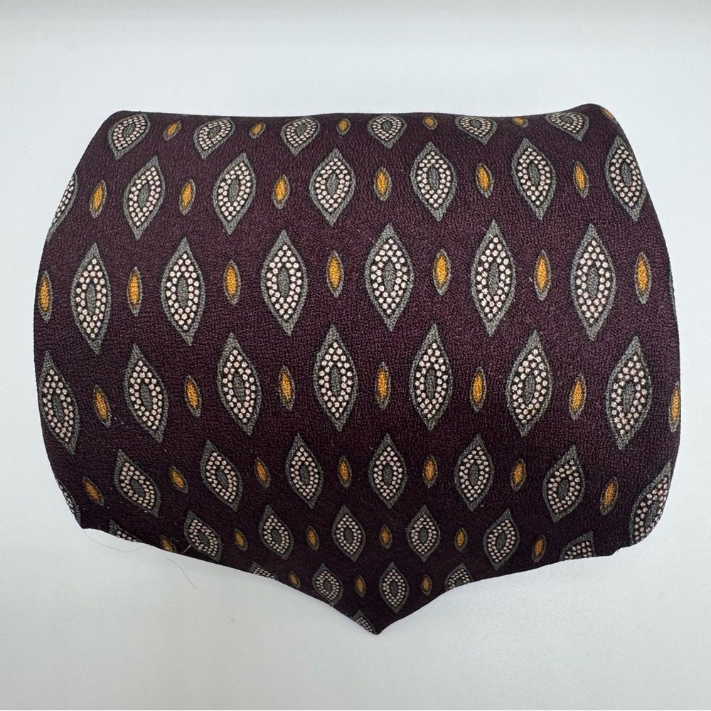 Chaps Deep Plum Tie with Geometric Pattern